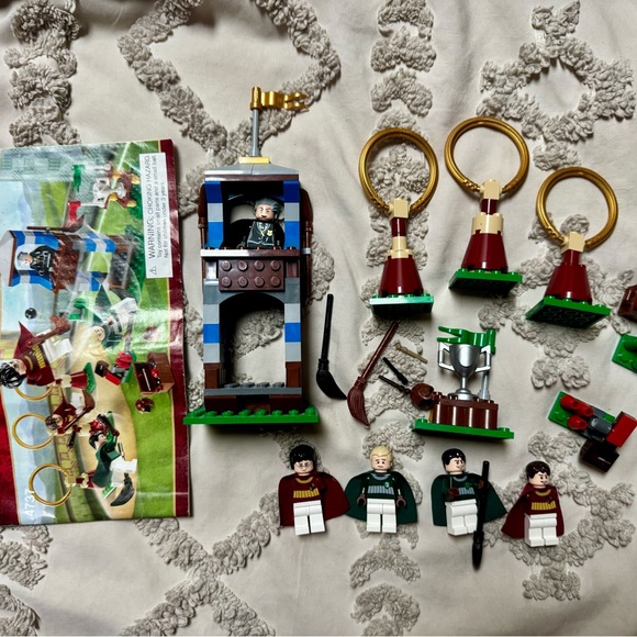 Lego Other - LEGO Quidditch set 4737